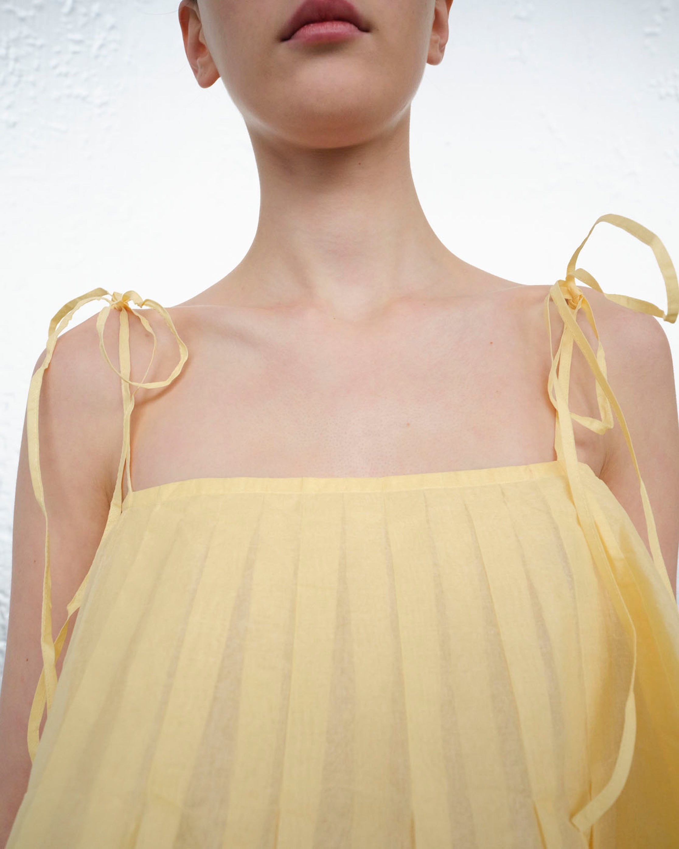 Fashion model wearing a Aletta outfit