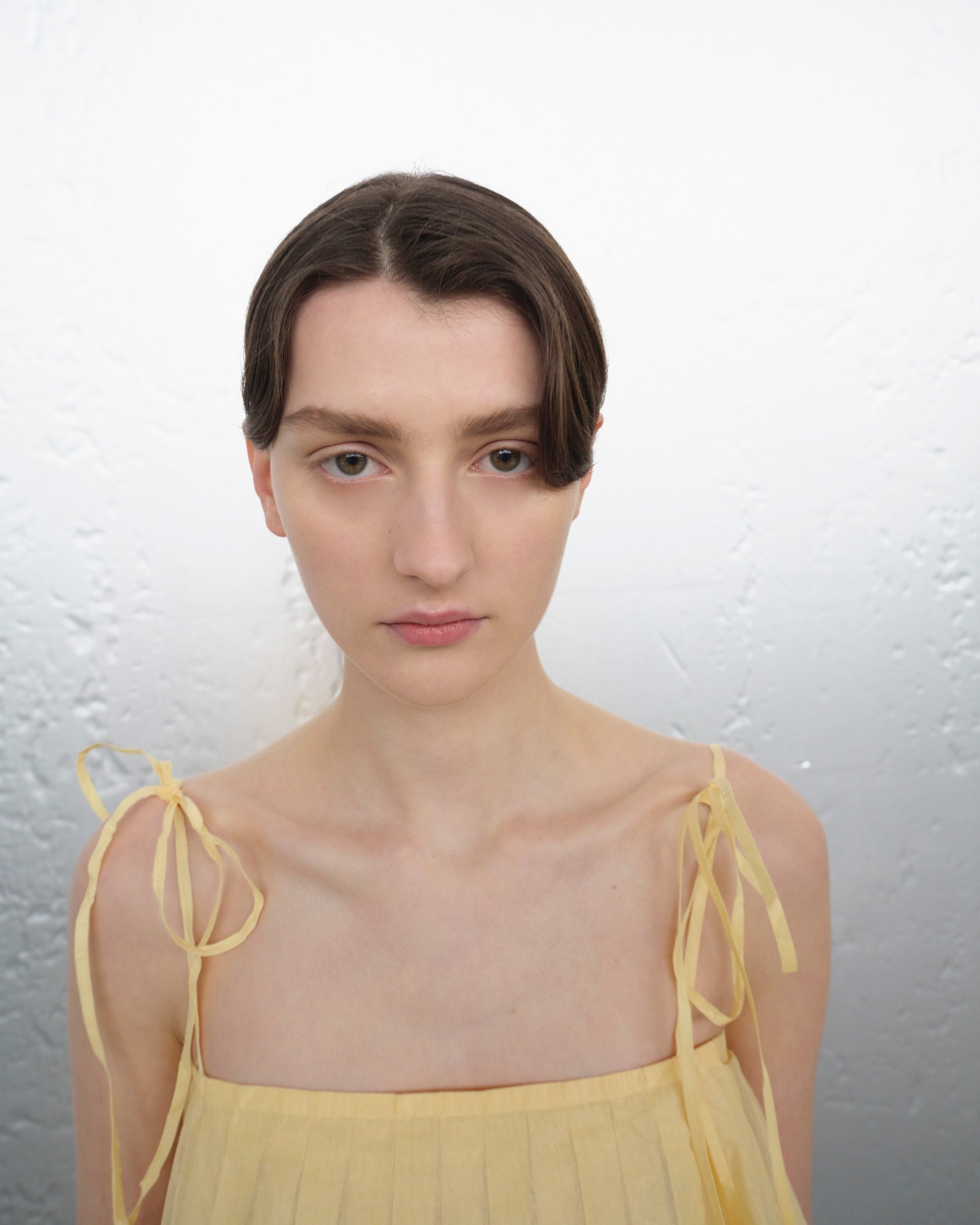 Fashion model wearing a Aletta outfit