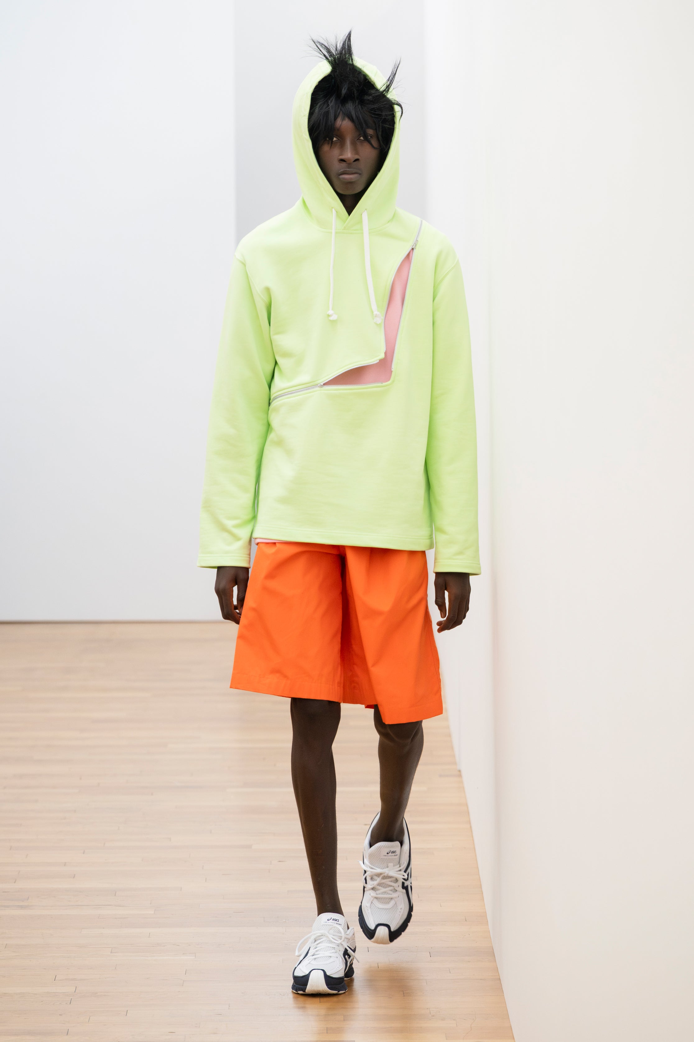 Fashion model wearing a Comme des Garçons Shirt SS26 outfit